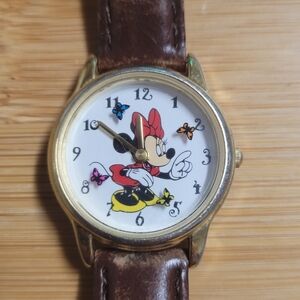 Disney Watch Minnie Mouse Easy Read Rotating Butterfly Dial NEW BATTERY WORKS